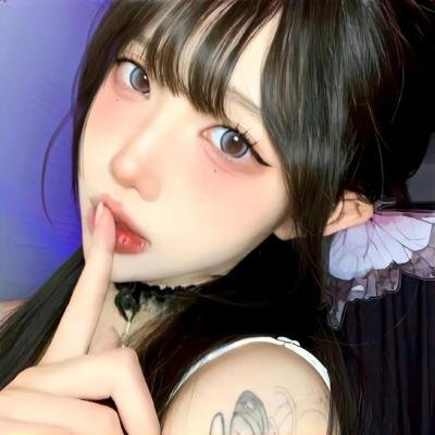 《看不见的朋友》海报